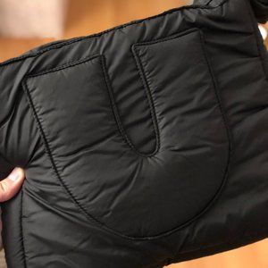 Puff "U" Tote by cho, 1/1 (black)